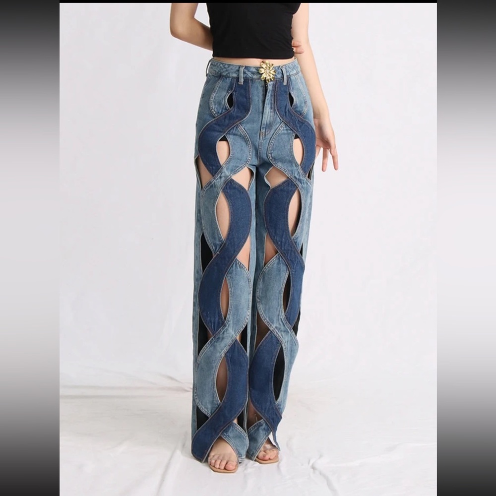 Stylish cut out jeans size 10/L